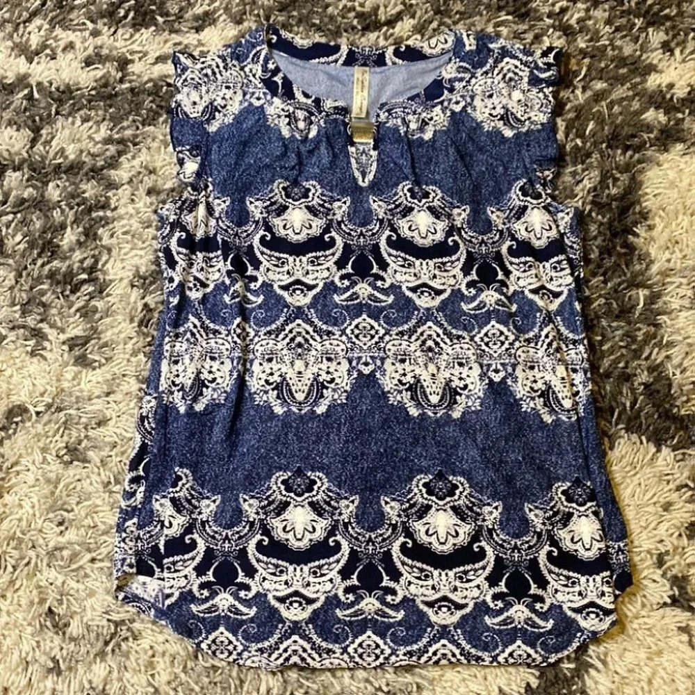 Blue and White Floral Per Seption Concept Tank Top